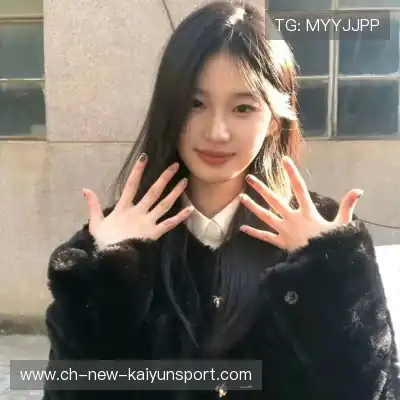 劳麟非